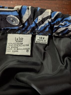 Le Suit Black and Blue Patterned Women's Skirt